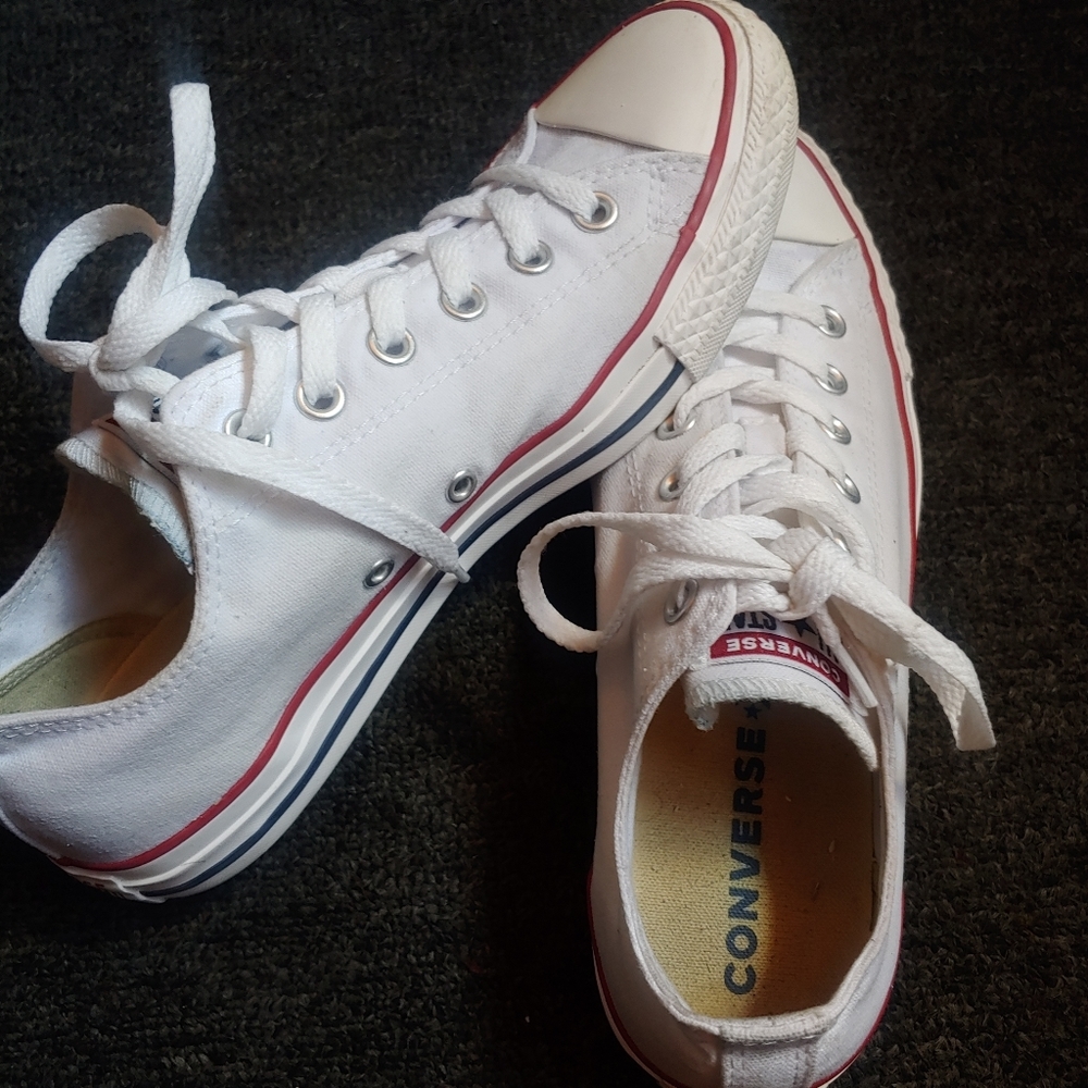 Converse sneaker